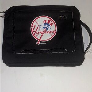 TRIBECA BLACK PADDED IPAD CARRIER YANKEES DESIGN FITS A 10”X 7” WITH POCKETS